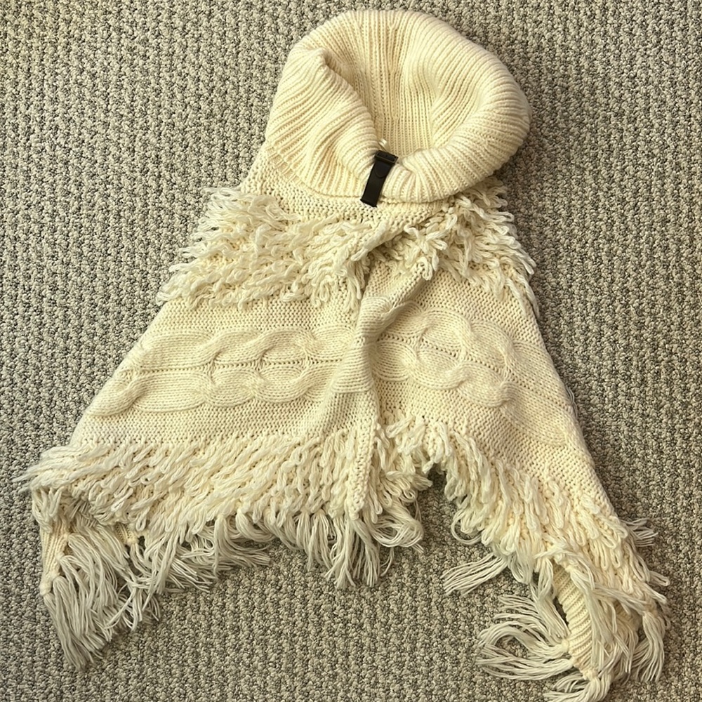 Knitted poncho